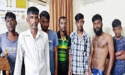 বগুড়ায় অস্ত্রসহ ৭ ডাকাত আটক