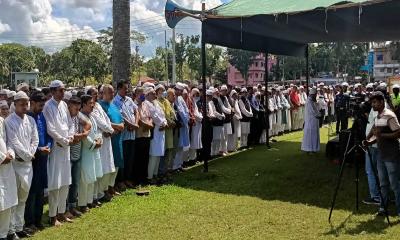 পিরোজপুরে সংসদ সদস্য শেখ এ্যানী রহমানের জানাজা সম্পন্ন