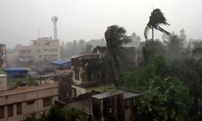 ১৩ অঞ্চলে ৮০ কিমি বেগে ঝড়ের পূর্বাভাস