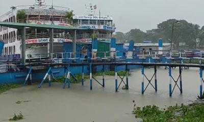 ঘূর্ণিঝড় সিত্রাং: চাঁদপুর থেকে সব ধরণের লঞ্চ চলাচল বন্ধ