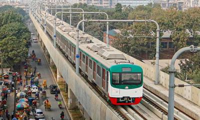 থার্টি ফার্স্ট নাইটের ফানুসে বন্ধ মেট্রোরেল