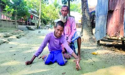 ভাতার ৭৫০ টাকাই প্রতিবন্ধী সিফাতের একমাত্র ভরসা!