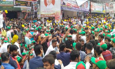 নয়াপল্টনে বিএনপির কেন্দ্রীয় নেতাদের সামনে দফায় দফায় মারামারি