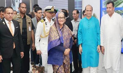 রাষ্ট্রীয় সফর শেষে দেশে ফিরেছেন প্রধানমন্ত্রী