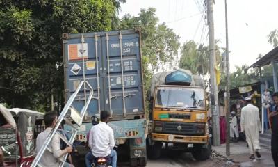 কাকিনা-মহিপুর সড়কে চলবে না ভারী যানবাহন