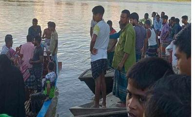 পূর্বধলায় নৌকা ডুবিতে নিখোঁজ আরো ২ জনের লাশ উদ্ধার