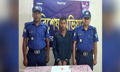 মধ্যনগরে ইয়াবাসহ যুবক আটক