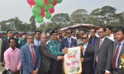 বরিশালে ৭ দিনব্যাপী বিভাগীয় এসএমই পণ্যমেলার উদ্বোধন