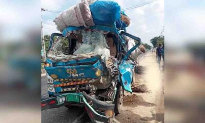 ভালুকায় পিকআপ-ট্রাক সংঘর্ষে গরু ব্যবসায়ী নিহত