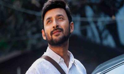 অভিনেতা মনোজের বিরুদ্ধে স্বাক্ষর জালিয়াতির অভিযোগ