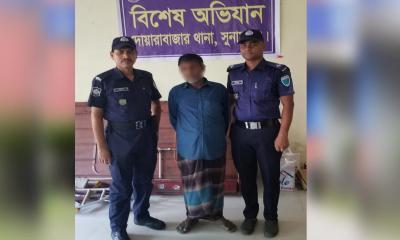 দোয়ারাবাজারে ভারতীয় চিনিসহ চোরাকারবারি আটক