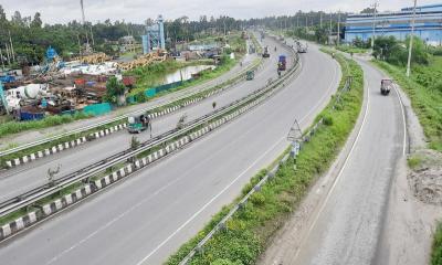 যাত্রী সংকটে আজও চলছে না দূরপাল্লার বাস