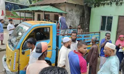 ত্রিশালে বাস চাপায় নিহত বেড়ে ৬