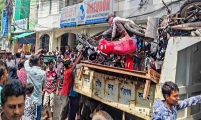 উচ্ছেদের প্রথম দিনেই শতাধিক স্থাপনা ও মোটরসাইকেল জব্দ