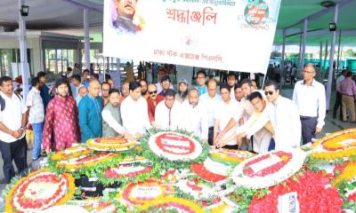 বঙ্গবন্ধুর জন্মবার্ষিকীতে ডিএসই’র শ্রদ্ধাঞ্জলি