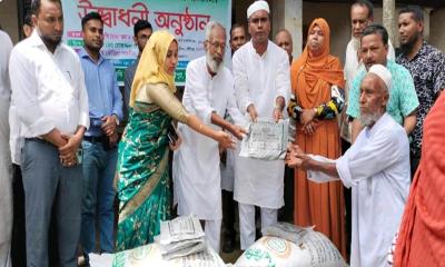 গৌরীপুরে বিনামূল্যের ডাল ও পেঁয়াজ বীজ পেলেন চাষীরা