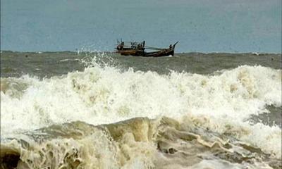 গভীর নিম্নচাপে উত্তাল সাগর, সতর্ক সংকেত বাড়তে পারে