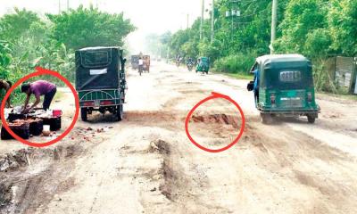 ১৮৮ কোটি টাকার মহাসড়কে চলে জোড়াতালি দিয়ে যাতায়াত