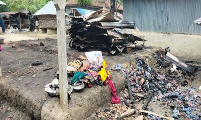 মহেশপুরে আগুনে পুড়ে ছাই ৫ লাখ টাকার মালামাল