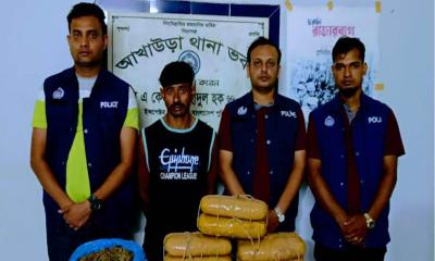 রান্নাঘরের মাটির গর্তে রেখে গাঁজা ব্যবসা, শেষ রক্ষা হয়নি কামালের