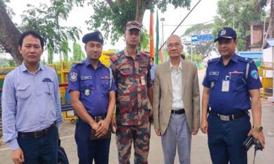 চিকিৎসা ও ধর্মীয় কাজে ভারতের ত্রিপুরায় সন্তু লারমা