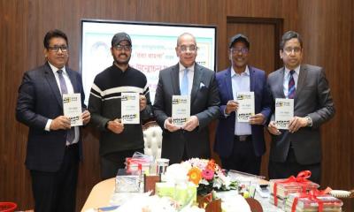 রেজিস্ট্রার হাসানুজ্জামান রিপনের ‘বলা বাহুল্য’র মোড়ক উন্মোচন
