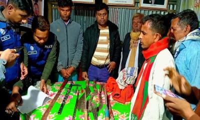 জামালপুরে আগ্নেয়াস্ত্রসহ ডাকাত আটক