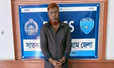 নড়াইলের ইয়াবা কারবারি সাতকানিয়ায় গ্রেপ্তার