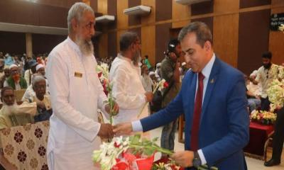 ডিসি সম্মেলনের পর দ্রব্যমূল্য ও আইনশৃংখলা নিয়ন্ত্রণে সফল মাগুরা জেলা প্রশাসক