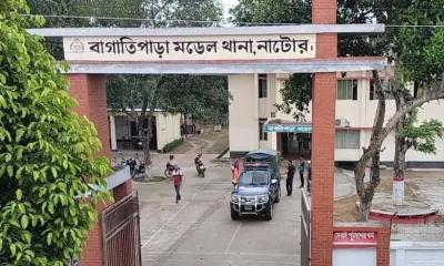 বাগাতিপাড়ায় পুলিশের তল্লাশিতে পিস্তল-গুলি ও মোটরসাইকেল উদ্ধার