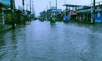 সিলেটে ভারী বর্ষণ ও পাহাড়ি ঢলে বন্যার আতঙ্ক