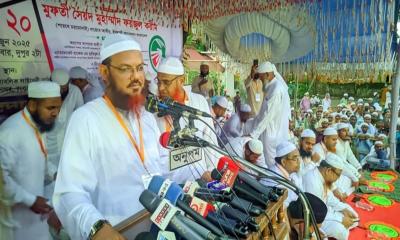বিএনপির কাছে নিজ দলের কর্মীরাও নিরাপদ নন