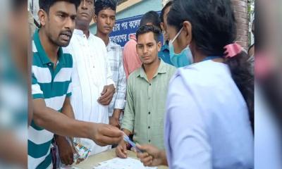 মাগুরায় ছাত্রদলের উদ্যোগে এইচএসসি পরীক্ষার্থীদের মাঝে শিক্ষা উপকরণ বিতরণ