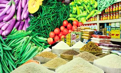 ভরা মৌসুমেও লাগামহীন চাল–সবজির বাজার