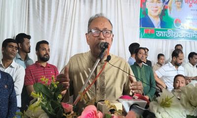 মতৈক্য কমিশন মতানৈক্য কমিশনে পরিণত হচ্ছে