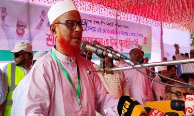 ভারতের তোষামোদকারীরা দেশের উন্নয়ন করতে পারবে না