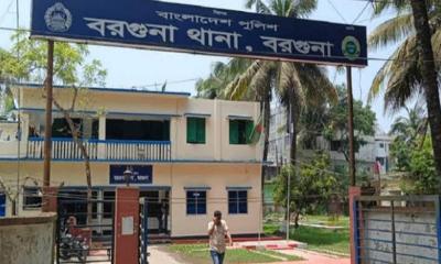 ভুয়া পেশকারকে পুলিশের হাতে সোপর্দ করলেন বিচারক
