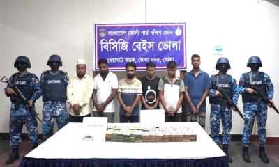 বরিশালে ৫৩ ড্রেজার, ৩৬ বাল্কহেড জব্দসহ ৬ জন আটক