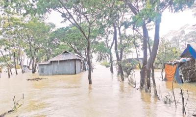 লঘুচাপে ৬ জেলায় বন্যার শঙ্কা 