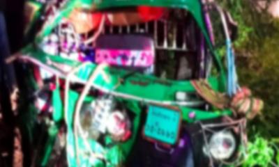 অসুস্থ আত্মীয়কে দেখে বাড়ি ফেরা হলো না, সড়কে প্রাণ গেল ৩ জনের