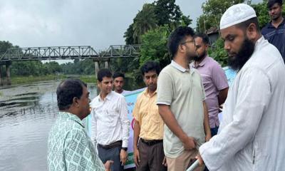 বোয়ালমারীতে কুমার নদীতে মাছের পোনা অবমুক্ত