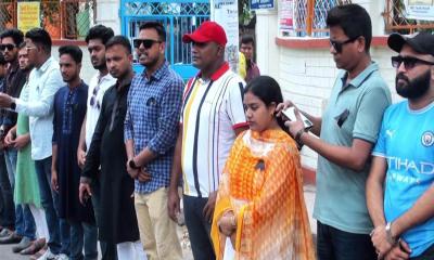 সাম্য হত্যার প্রতিবাদে বরিশালে ছাত্রদলের অবস্থান