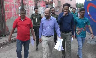 অতিরিক্ত ভাড়া ও ফিটনেসবিহীন বাস চলাচল বন্ধে মাঠে বিআরটিএ