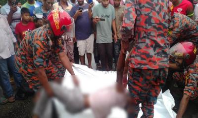 বরিশালে বাসের চাপায় মোটরসাইকেল চালক নিহত