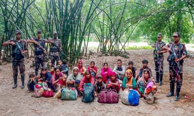 শিবগঞ্জ সীমান্ত দিয়ে আরও ২০ জনকে বাংলাদেশে পুশ-ইন করল বিএসএফ