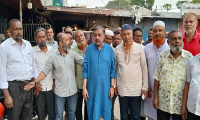 চাটখিলে সাবেক এমপি সালাহউদ্দিন কামরানের গণসংযোগ