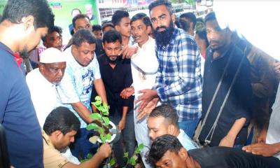 বৈশিষ্ট্য উষ্ণায়ন মোকাবেলায় প্রধানমন্ত্রী শেখ হাসিনা নেতৃত্ব দিচ্ছেন: হেলাল আকবর চৌধুরী