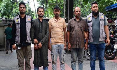 ডিবিকে লক্ষ্য করে গুলি, শীর্ষ সন্ত্রাসী শুটার বাপ্পিসহ ৩জন গ্রেফতার