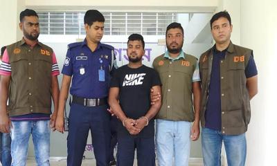 দিনাজপুরের কুখ্যাত সন্ত্রাসী ও ডাকাত দলের প্রধান মুসা গ্রেপ্তার