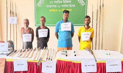 দিরাইয়ে সেনাবাহিনীর অভিযানে অস্ত্রধারীদের গুলি: পথচারী নিহত, আটক ৪